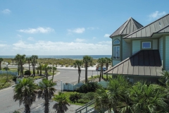 vacation an emerald castle by the sea